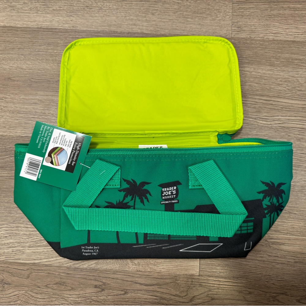 Trader Joe’s insulated mini cooler tote - green